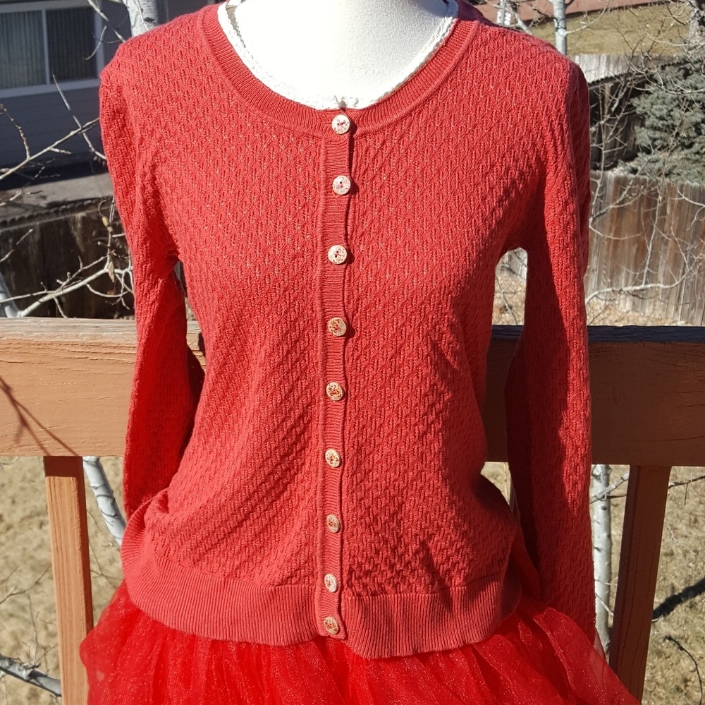 Ness Cardigan Accent Buttons Coral XL